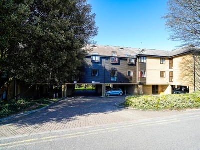 2 Bedroom Apartment For Sale In Royston, Hertfordshire