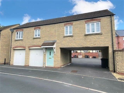 2 Bedroom Coach House For Sale In Swindon