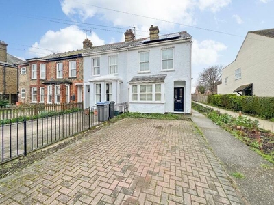 2 Bedroom End Of Terrace House For Sale In Sandwich, Kent