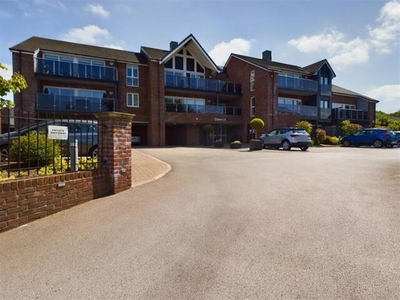 2 Bedroom Flat For Sale In County Road, Ormskirk