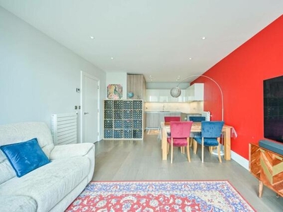 2 Bedroom Flat For Sale In Kingston, Kingston Upon Thames