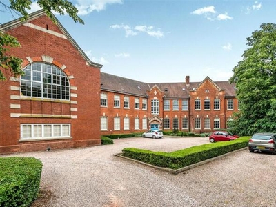 2 Bedroom Flat For Sale In The Oval, Stafford