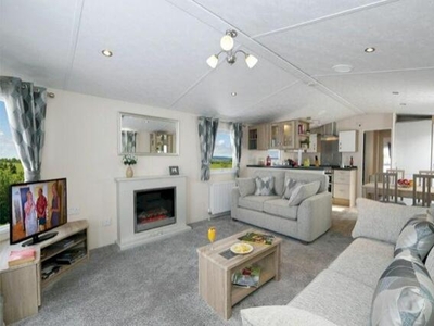 2 Bedroom Lodge For Sale In Potter Heigham, Great Yarmouth