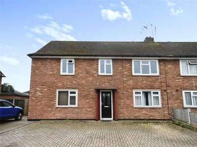 2 Bedroom Maisonette For Sale In Wickford, Essex