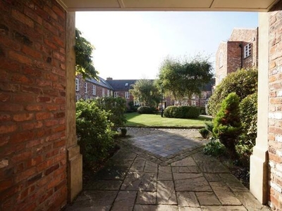 2 Bedroom Mews Property For Sale In Southport, Merseyside