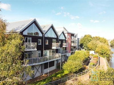 2 Bedroom Penthouse For Sale In Maidstone