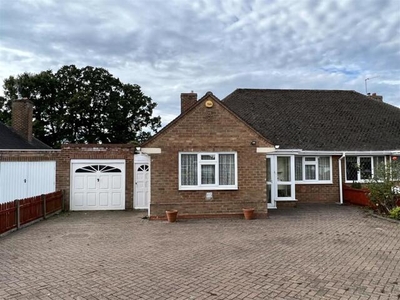 2 Bedroom Semi-detached Bungalow For Sale In Shirley