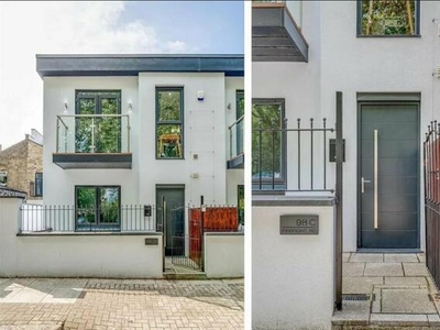 2 Bedroom Semi-detached House For Sale In Southfields, London