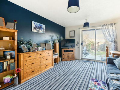 2 Bedroom Terraced House For Sale In Carshalton