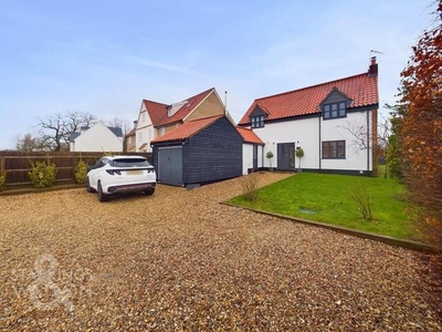 3 Bedroom Detached House For Sale In Caston