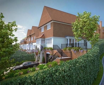 3 Bedroom Detached House For Sale In Haslemere, Surrey