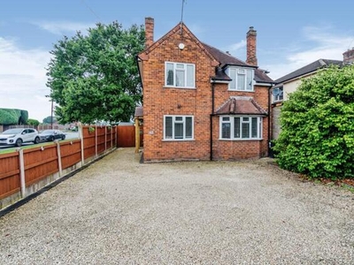 3 Bedroom Detached House For Sale In Willenhall, West Midlands
