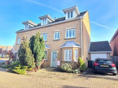 3 Bedroom End Of Terrace House For Sale In Lee-on-the-solent