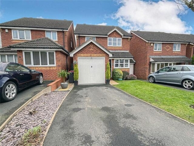 3 Bedroom Link Detached House For Sale In Coventry Road, Kingsbury