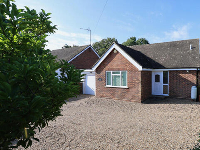3 Bedroom Semi-detached House For Sale In Prestwood
