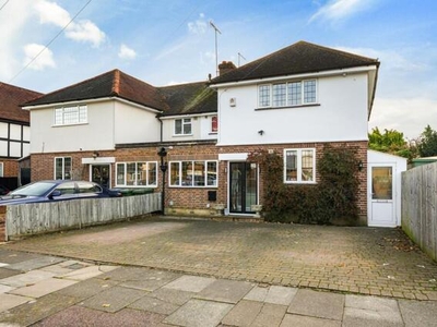 3 Bedroom Semi-detached House For Sale In Watford
