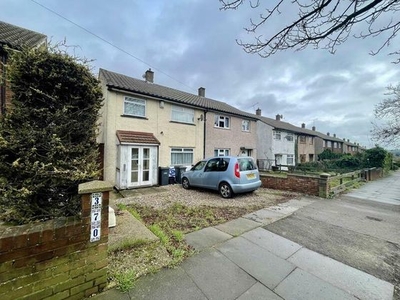 3 bedroom semi-detached house for sale Luton, LU4 0TW