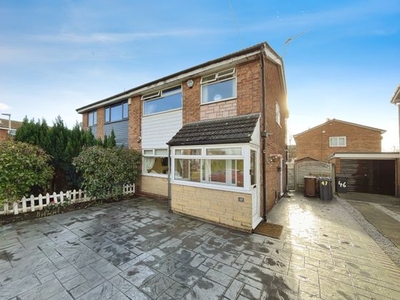 3 bedroom semi-detached house for sale Radcliffe, M26 2UP