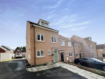 3 Bedroom Town House For Sale In Stockton-on-tees, Durham