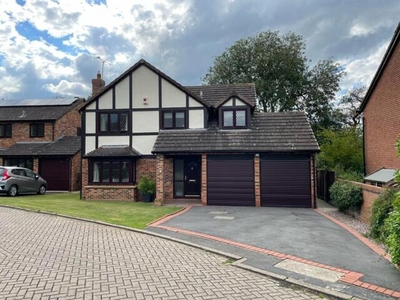 4 Bedroom Detached House For Sale In Broughton Astley, Leicester