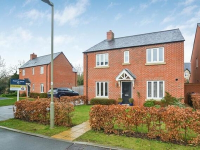 4 Bedroom Detached House For Sale In Chesterton, Bicester