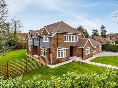 4 Bedroom Detached House For Sale In Cobham, Surrey