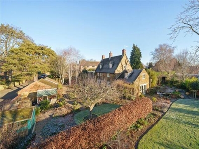 4 Bedroom Detached House For Sale In Flore, Northamptonshire