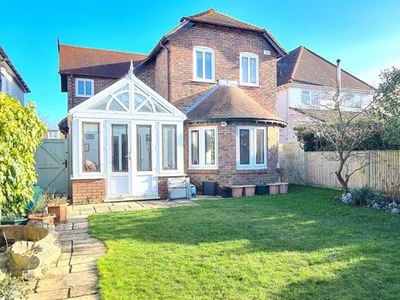 4 Bedroom Detached House For Sale In Hill Head, Fareham