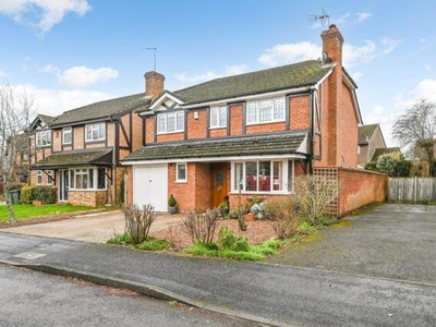 4 Bedroom Detached House For Sale In Holybourne, Alton