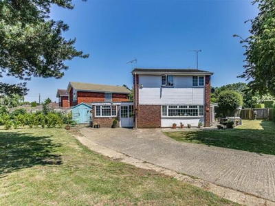 4 Bedroom Detached House For Sale In Tatsfield