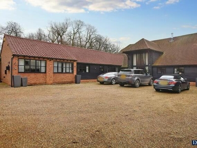 4 Bedroom Detached House For Sale In Theydon Garnon, Epping