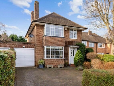 4 Bedroom Link Detached House For Sale In Hitchin