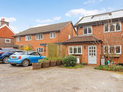 4 bedroom property for sale in The Mount, Haslemere, GU27
