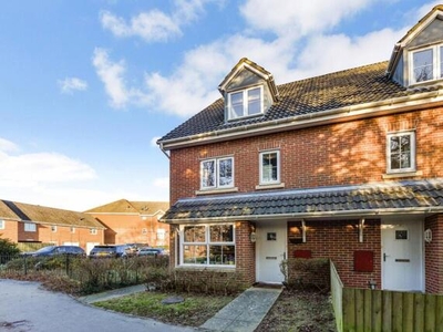 4 Bedroom Semi-detached House For Sale In Four Marks, Alton