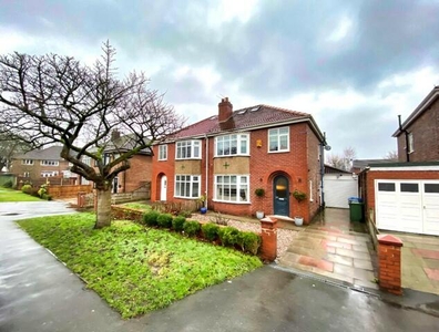 4 Bedroom Semi-detached House For Sale In Pennington, Greater Manchester