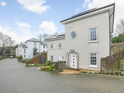 4 Bedroom Semi-detached House For Sale In South Norwood