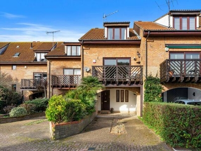 4 Bedroom Terraced House For Sale In Kingston Upon Thames