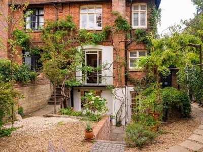4 Bedroom Town House For Rent In Henley-on-thames, Oxfordshire