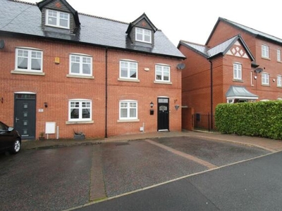 4 Bedroom Town House For Sale In Standish