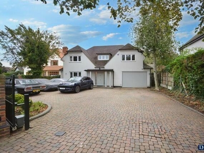 5 Bedroom Detached House For Sale In Emerson Park, Hornchurch