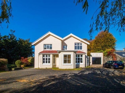 5 Bedroom Detached House For Sale In Westfield Drive