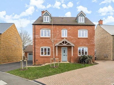 5 Bedroom Detached House For Sale In Wood Burcote