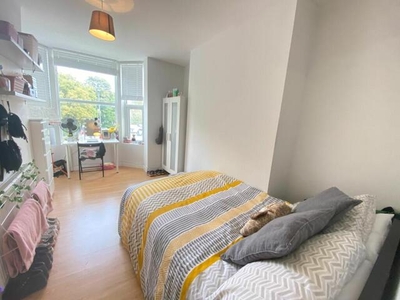 7 Bedroom Apartment For Rent In - Bridgford Road, West Bridgford