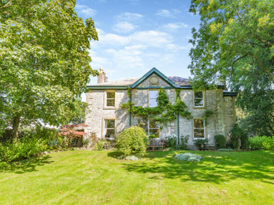 7 Bedroom Detached House For Sale In Buxton