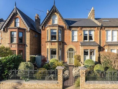 7 Bedroom Semi-detached House For Sale In East Dulwich, London