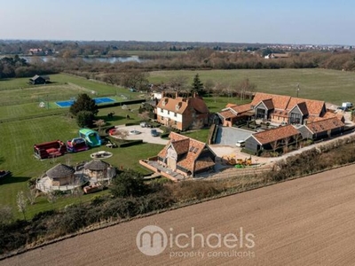 8 Bedroom Detached House For Sale In Ardleigh, Colchester