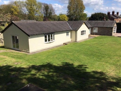 Detached bungalow to rent in Chapel Lane, Manley, Frodsham WA6