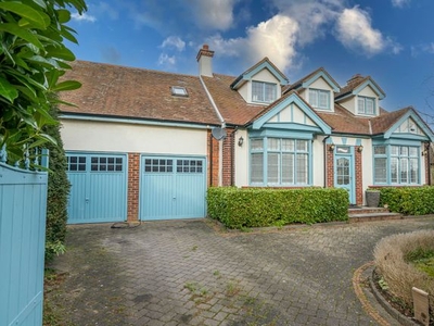 Detached house for sale in Bournes Green Chase, Shoeburyness SS3