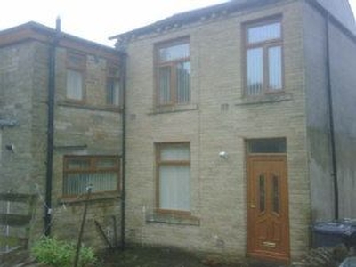 Detached house to rent in The Court, Halifax Road, Liversedge WF15