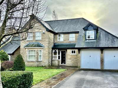 Detached house to rent in Wood End Close, Halifax HX3